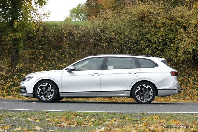 VW パサート 次期型プロトタイプ(スクープ写真)