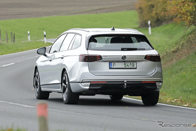 VW パサート 次期型プロトタイプ(スクープ写真)