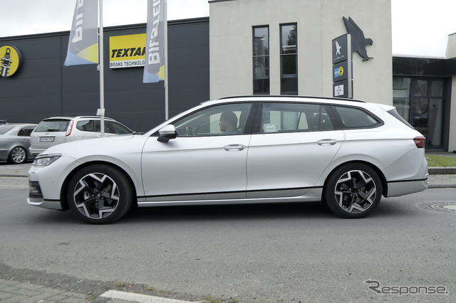 VW パサート 次期型プロトタイプ(スクープ写真)