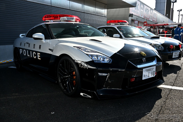 栃木県警スーパーカーパトカー