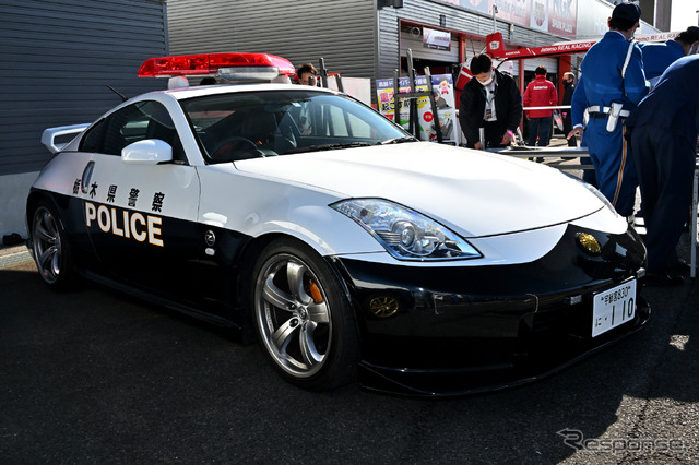 栃木県警スーパーカーパトカー