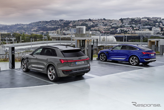 アウディ Q8 e-tron(左)とSQ8 e-tron スポーツバック(右)