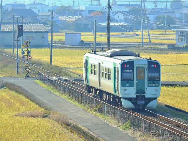 牟岐線のキハ1500形気動車。