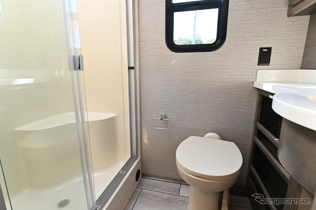 ティフィン「アレグロ ブリーズ33BR」のユニットバス