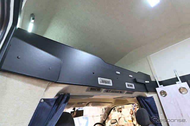 RVトラスト「TR500 C-LHのバンクベッド