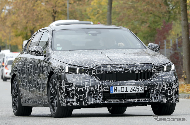BMW 5シリーズ 次期型 プロトタイプ(スクープ写真)