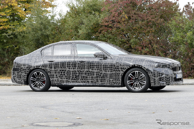 BMW 5シリーズ 次期型 プロトタイプ(スクープ写真)