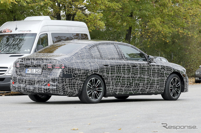 BMW 5シリーズ 次期型 プロトタイプ(スクープ写真)