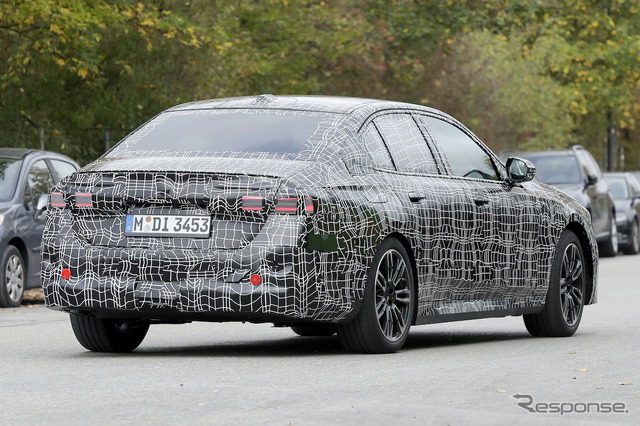 BMW 5シリーズ 次期型 プロトタイプ(スクープ写真)