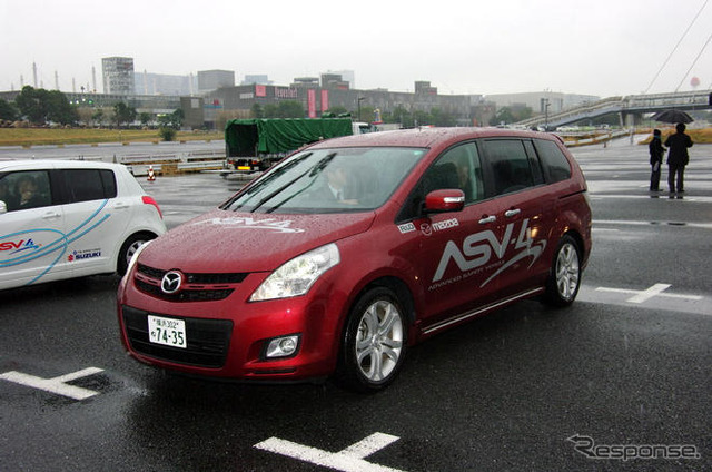 【ASV-4】マップマッチングで接近車両の衝突可能性を判別…マツダ