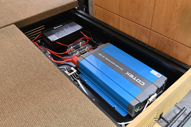 ルートシックス「ウォームス」のサブバッテリー