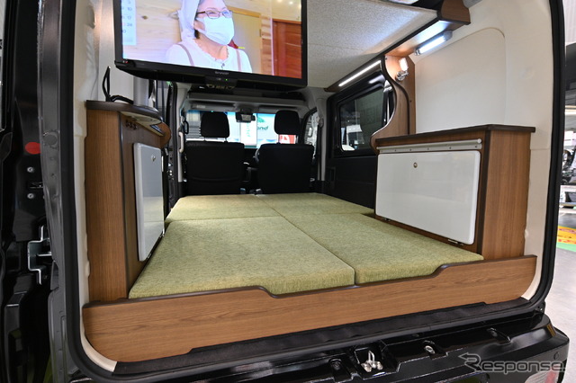 朝倉自動車商会「コレーガSK」の室内