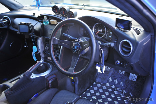 追加メーターを付ける理由は“愛車を壊さないため”だった～カスタムHOW TO～