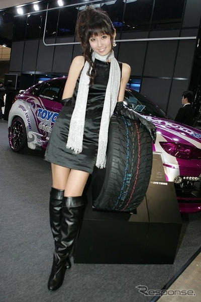 【東京オートサロン09】写真蔵…TOYO TIRES