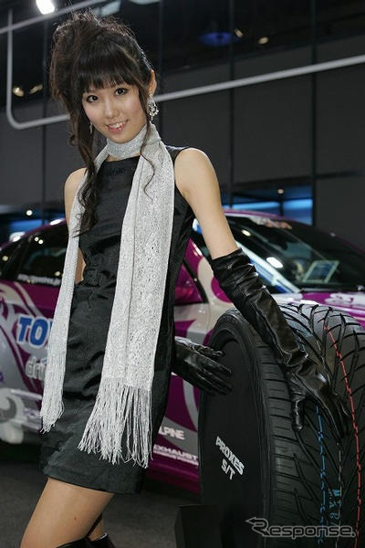 【東京オートサロン09】写真蔵…TOYO TIRES