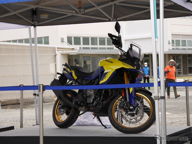 「Vストローム 800DE」