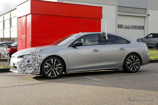 プジョー 508 改良新型プロトタイプ(スクープ写真)