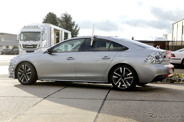 プジョー 508 改良新型プロトタイプ(スクープ写真)