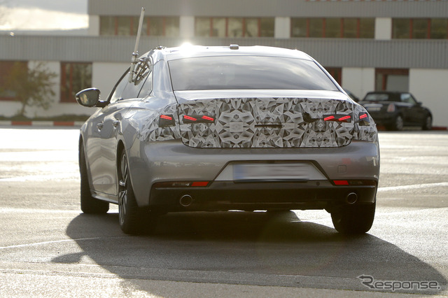 プジョー 508 改良新型プロトタイプ(スクープ写真)