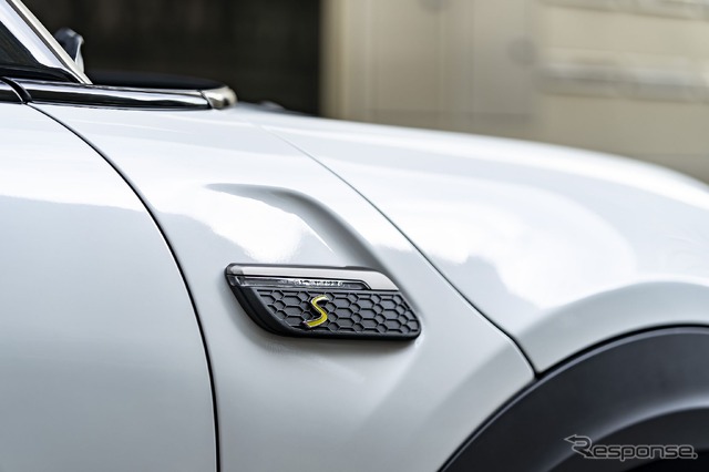 MINI クーパーS E の「レゾリュート・エディション」(欧州仕様)