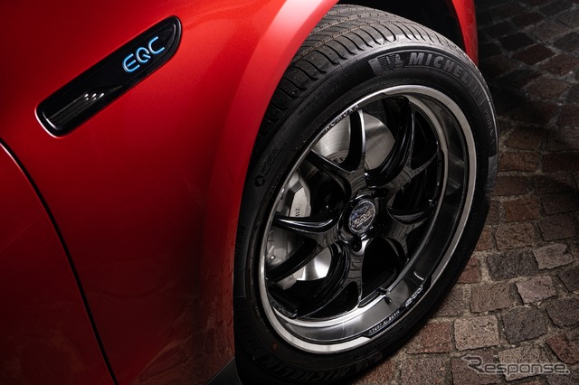 メルセデスベンツ EQC / レイズ ホムラ 2x5RA