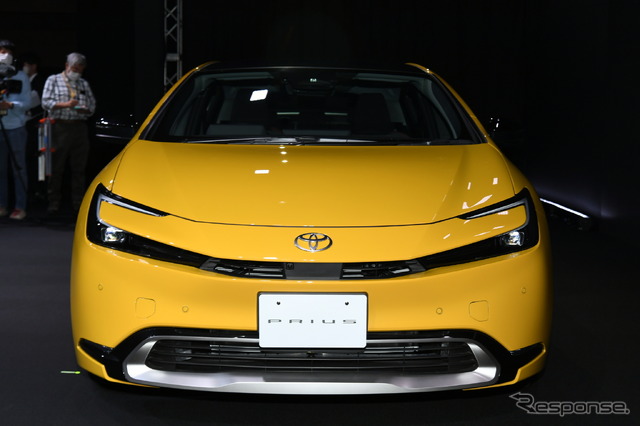 トヨタ プリウス PHEV 新型
