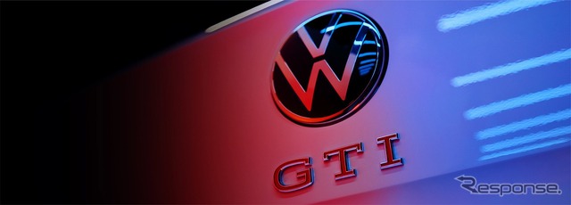 VW ポロ GTI エンブレム