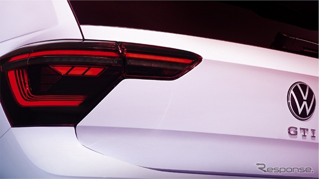 VW ポロ GTI LEDテールランプ (ダイナミックターンインジケーター付)