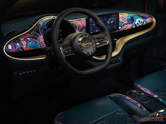 フィアット 500e の「B.500 MAI TROPPO by ブルガリ」