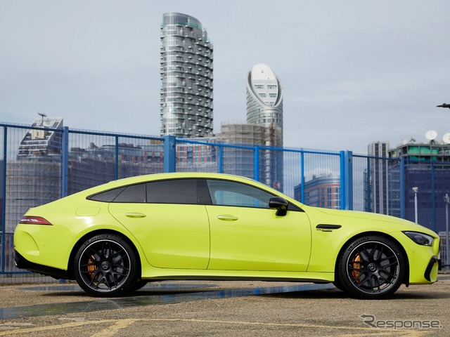 メルセデスAMG GT 63 S Eパフォーマンス の「ネオン・レガシー」