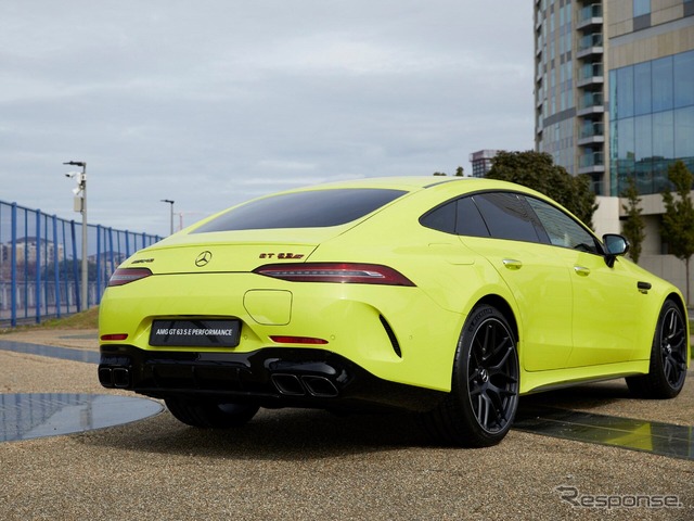 メルセデスAMG GT 63 S Eパフォーマンス の「ネオン・レガシー」