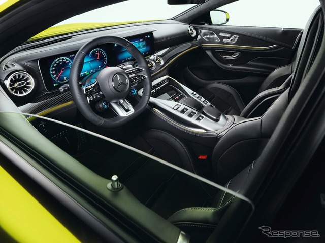 メルセデスAMG GT 63 S Eパフォーマンス の「ネオン・レガシー」