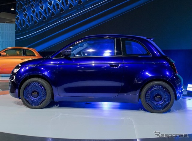 フィアット 500e Kartell(ロサンゼルスモーターショー2022)