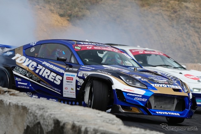 Team TOYO TIRES DRIFT