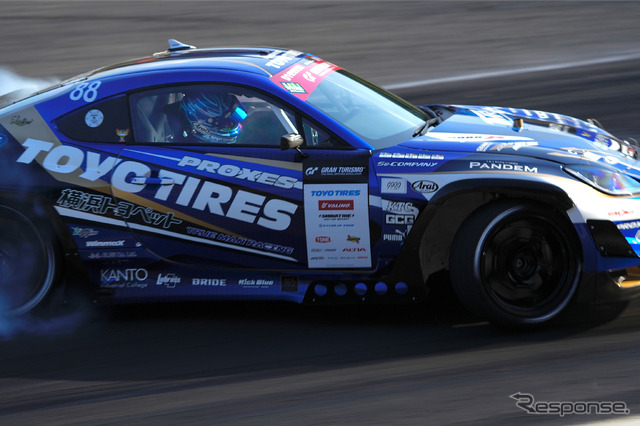 Team TOYO TIRES DRIFT