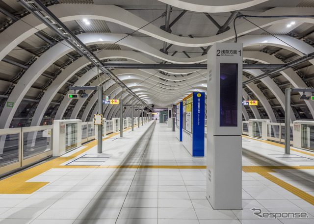 東京メトロ銀座線 渋谷駅。M型アーチの屋根が特徴的だ。