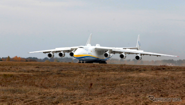 キーウ地方で運用中のAn-225ムリヤ(2021年10月)