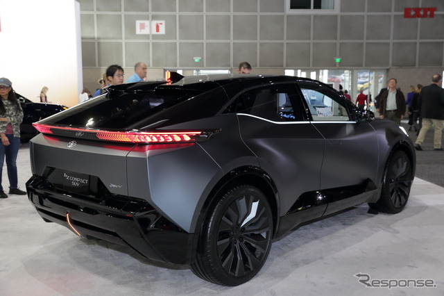 トヨタ bZコンパクトSUVコンセプト(ロサンゼルスモーターショー2022)