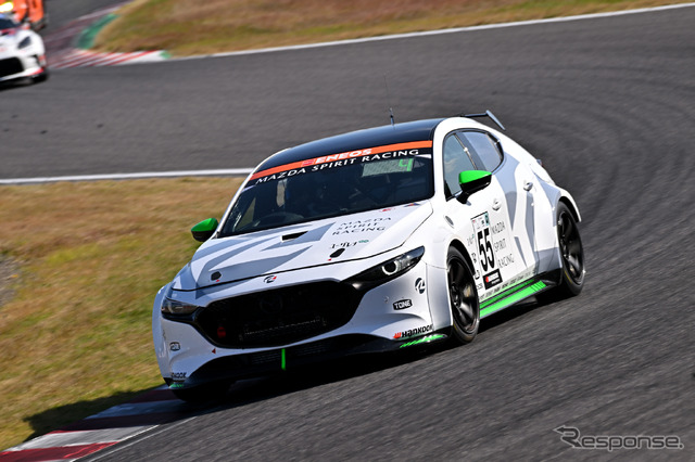 55号車MAZDA SPIRIT RACING MAZDA3 Bio concept