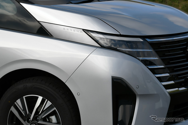 日産 セレナ 新型(e-POWER LUXION)