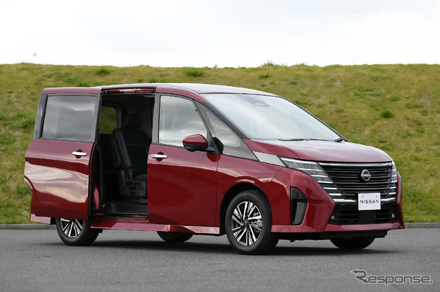 日産 セレナ 新型(e-POWER LUXION)