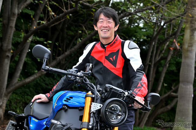 ヤマハ XSR900と伊丹孝裕氏