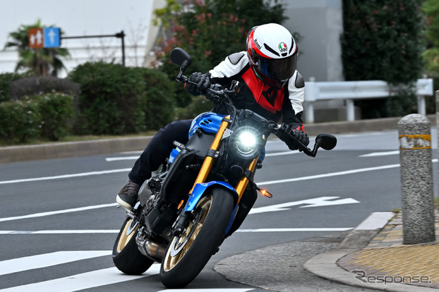 ヤマハ XSR900