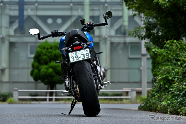 ヤマハ XSR900