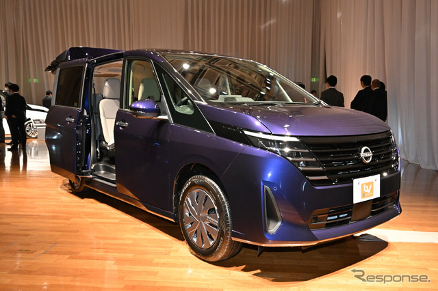 日産セレナ新型:チェアキャブ スロープタイプ