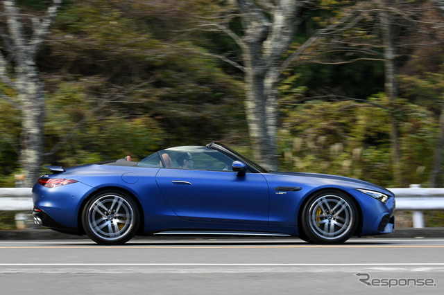 メルセデスAMG SL43