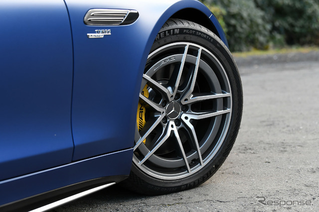 メルセデスAMG SL43