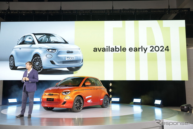 アメリカ市場に導入することを発表したフィアットのEV『500e』(ロサンゼルスモーターショー2022)