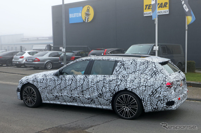 メルセデスベンツ Eクラスステーションワゴン PHEV プロトタイプ(スクープ写真)