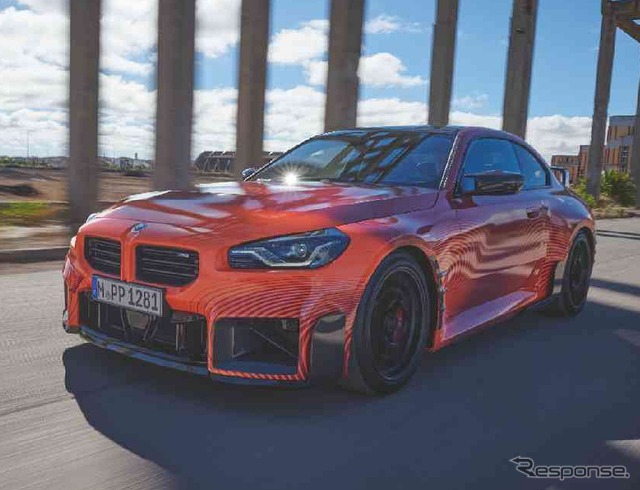 BMW M2 新型の「Mパフォーマンスパーツ」装着車
